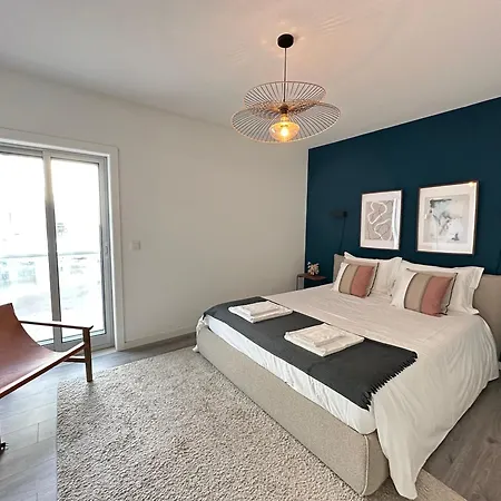 A-mo By Trip2portugal *