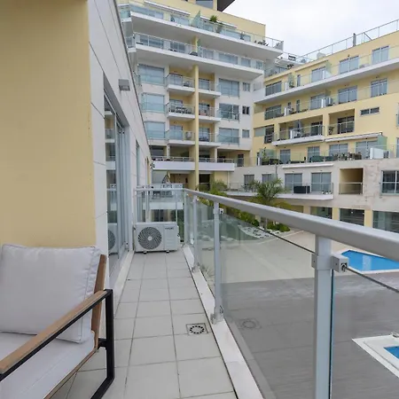 A-mo By Trip2portugal * Sesimbra