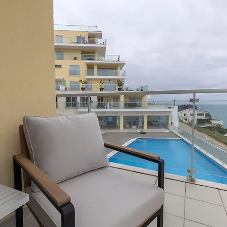 A-mo By Trip2portugal