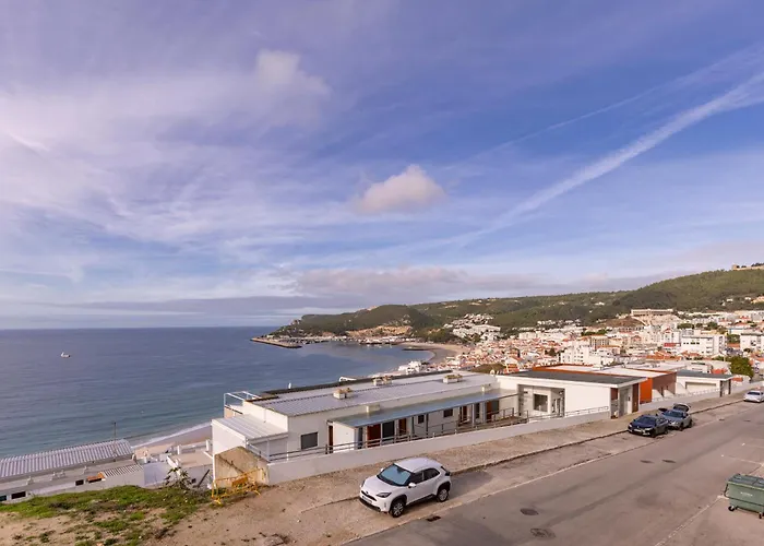 A-mo By Trip2portugal *